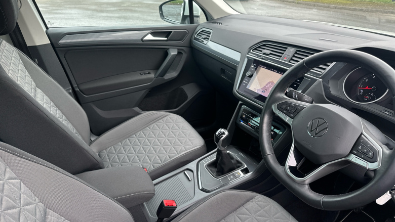 Volkswagen Tiguan 1.5 TSI 150 Life 5dr Petrol Estate